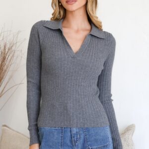 Andee Knit Top – Wing Collar V-Neck Ribbed Long Sleeve Top in Grey Marle