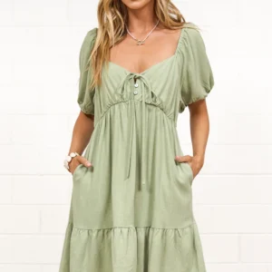 4 Spring Mini Dresses in 2026’s Trending Colours (All Under $90)